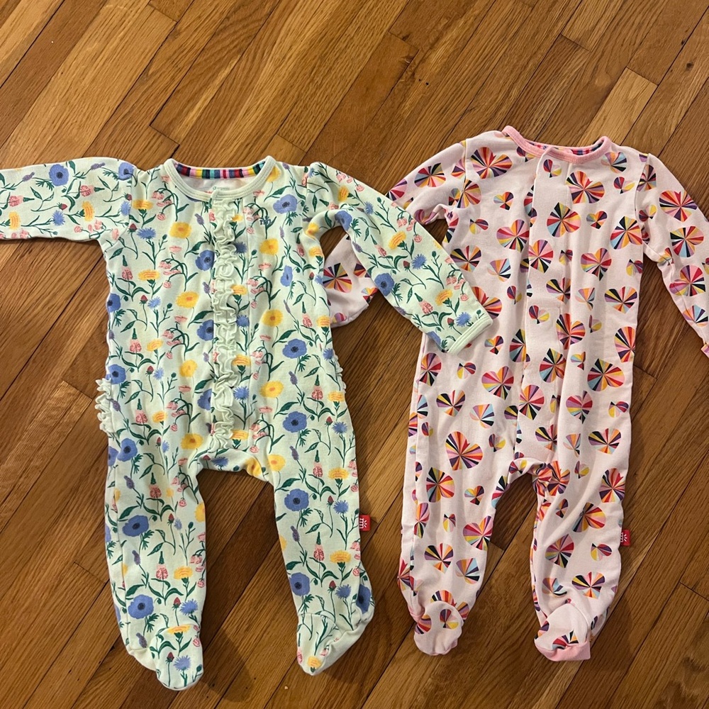 Magnetic Me Footies